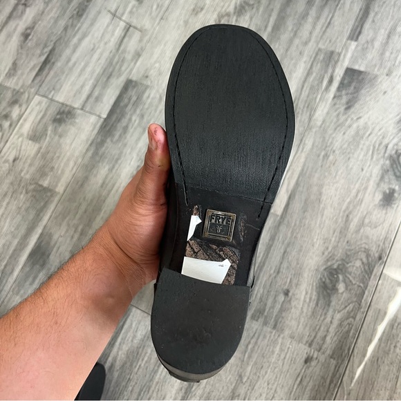 FRYE | Kendall Lace Up Boots NWOB Display Model Sz 10B - Picture 10 of 12